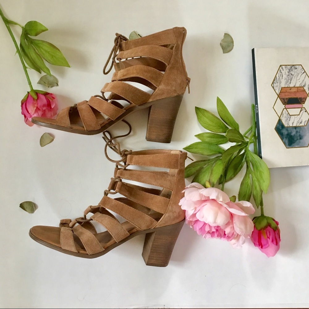 SIZE 9 LACE UP SANDALS